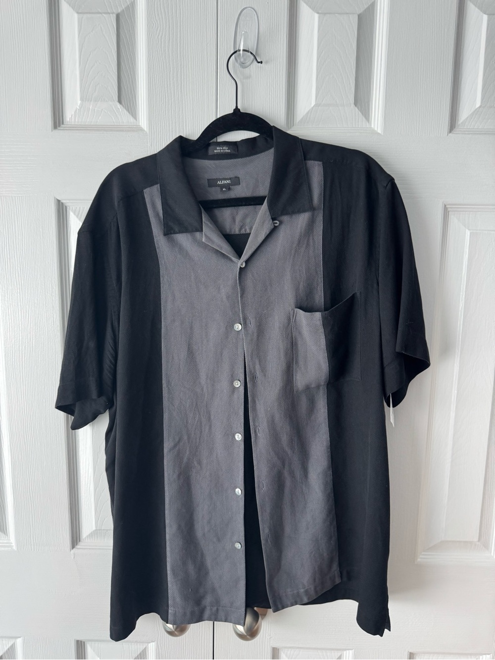 Alfani Black Grey Silk Button Down Shirt XL Mother of Pearl Buttons Resortwear